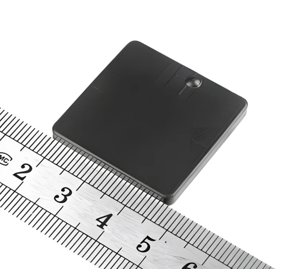 Tag-U8-3030 ceramic UHF RFID tag for goods monitoring, HDWR